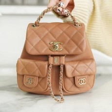 샤넬 23A 듀마 더블 포켓 백 스몰 카라멜