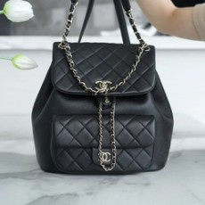 샤넬 22A 듀마 포켓 백 미디엄 블랙 카프스킨