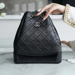 샤넬 가브리엘 백팩 미디엄 블랙
