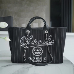 샤넬 맥시 쇼핑백 블랙(실버)