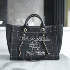 샤넬 맥시 쇼핑백 블랙(골드)