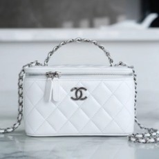 샤넬 탑핸들 스몰 베니티백 화이트 은장