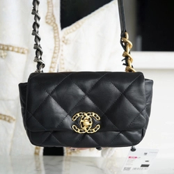 샤넬 19백 미니 골드 체인 플랩백 블랙 AS1163