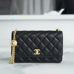 샤넬 WOC 까멜리아 블랙