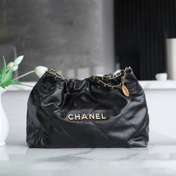 샤넬 22백 가로 버전 블랙 금장