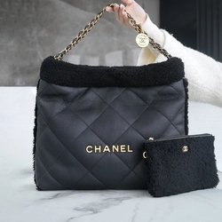 샤넬 22백 한정판 테디 블랙