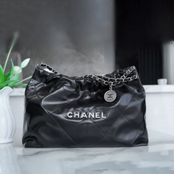 샤넬 22백 가로 버전 블랙 은장