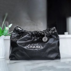 샤넬 22백 가로 버전 블랙 은장