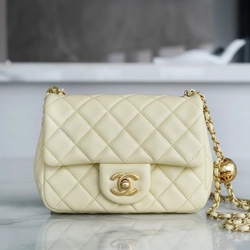 샤넬 메탈볼 플랩백 옐로우 금장 램스킨