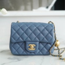 샤넬 쁘띠삭 골드볼 플랩백 뉴미니 블루