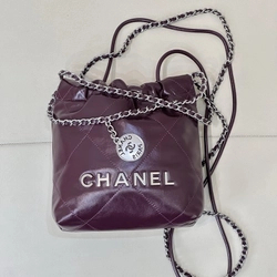 샤넬 22백 미니 카프스킨