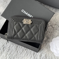 샤넬 보이 캐비어 은장 카드지갑 A80602