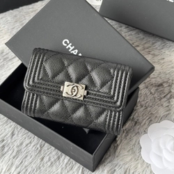 샤넬 보이 캐비어 플랩 카드 지갑 A80603