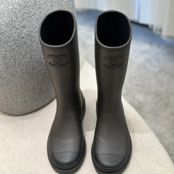 샤넬 카우초크 카키 부츠