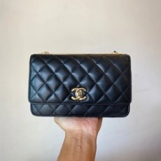 샤넬 트렌디 CC WOC 백