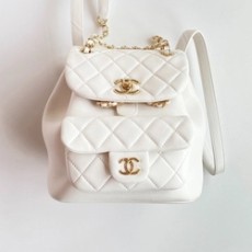 샤넬 원 포켓 듀마 백팩 스몰 램스킨 화이트