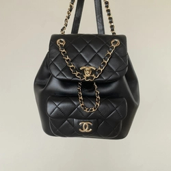 샤넬 원 포켓 듀마 백팩 스몰 램스킨 블랙