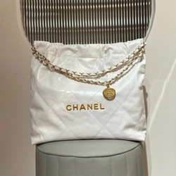 샤넬 22백 미디움 화이트 금장