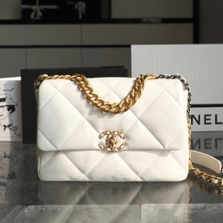 샤넬 19백 라지 램스킨 화이트 골드