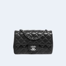 샤넬 클래식 미니 램스킨 블랙 실버