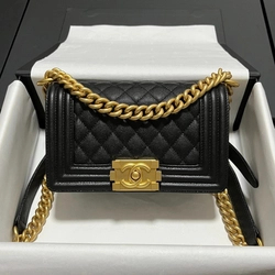 샤넬 보이백 스몰 캐비어 블랙 빈티지 골드