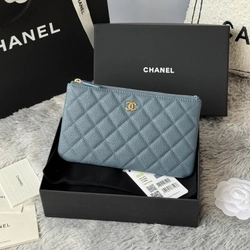 샤넬  캐비어 클래식 샴페인 골드 파우치 AP1071