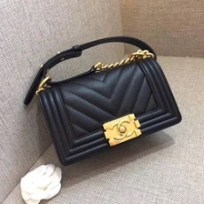 샤넬 보이백 스몰 캐비어 블랙 금장 A67085