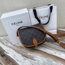 셀린느 미디움 폴코 백 탠