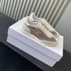 셀린느 트리옹프 레이서 로우 탑 스니커즈