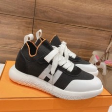 에르메스 크루 스니커즈 블랙