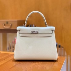 에르메스 켈리 28 르투르네 밀크 쉐이크 실버 하드웨어 (100% HAND MADE)
