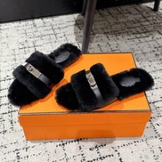 에르메스 줄리아 켈리 시어링 뮬 슬리퍼