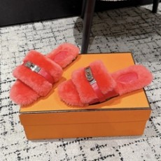 에르메스 줄리아 켈리 시어링 뮬 슬리퍼