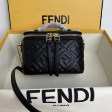 펜디 베니티 숄더 8BS108