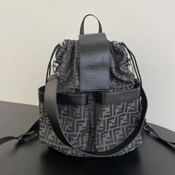 펜디 스트라이크 미디움 ff 자카드 백팩