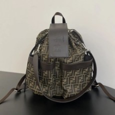 펜디 스트라이크 미디움 ff 자카드 백팩