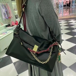 프라다 소프트 사운드 가죽 숄더백 블랙 최신상