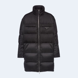 프라다 테크니컬 패브릭 다운 패딩