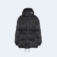 프라다 트라이앵글 파우치 리나일론 다운 자켓