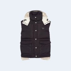 프라다 리나일론 패딩 베스트