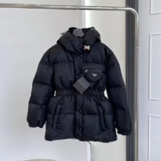 프라다 25FW 리나일론 다운 재킷 블랙(최신상)