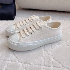 프라다 페브릭 스니커즈 아이보리