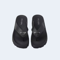프라다 러버 끈 샌들 블랙