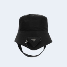 프라다 삼각로고 패딩 버킷햇