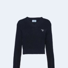 프라다 로고 자수 골지 니트 스웨터