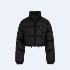 프라다 크롭 다운 자켓