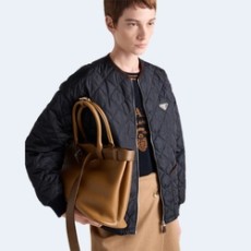 프라다 퀄팅 라이트 리나일론 재킷