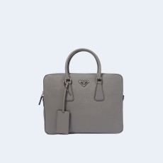 프라다 사피아노 삼각로고 레더 브리프케이스 그레이
