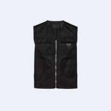 프라다 리나일론 캐주얼 베스트