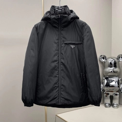 프라다 24SS 다운 패딩 P-5514 블랙